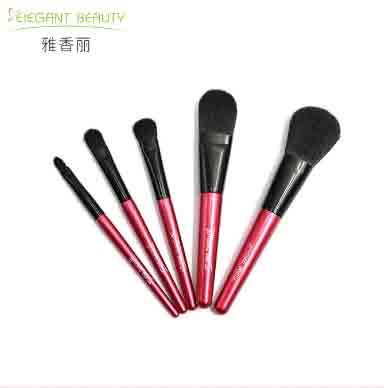 化妝刷多長(zhǎng)時(shí)間清洗一次比較好？